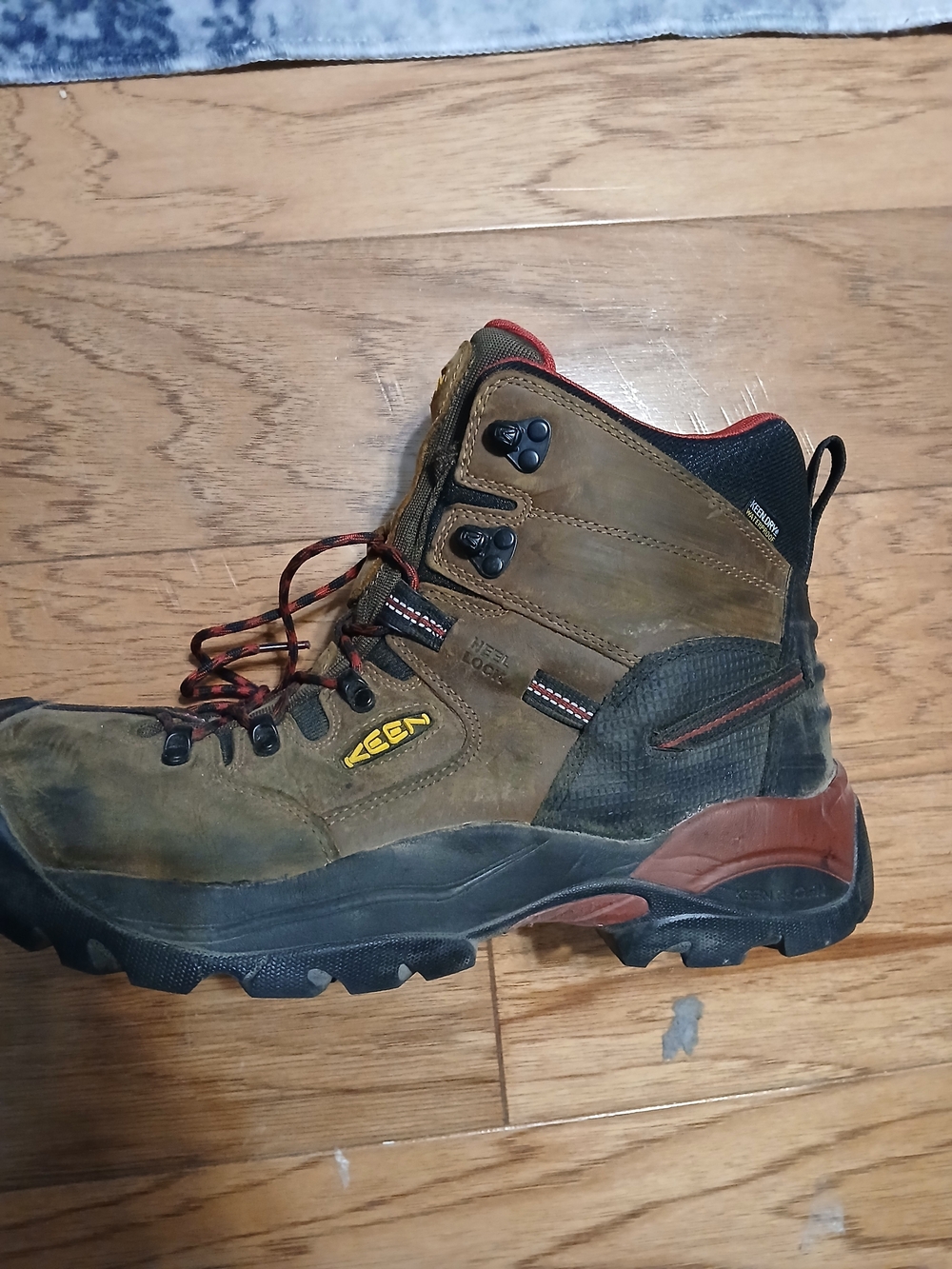 KEEN Men's Brown Waterproof Steeltoe Boot With Box